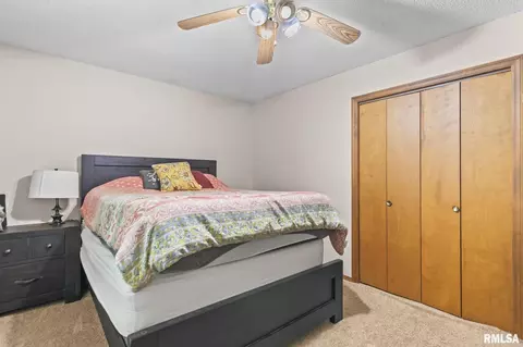 Bedroom - 2828 Crown Pt, Springfield, IL 62704 photo 10 of 14