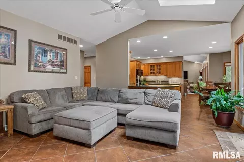 Other - 3620 Melissa Dr, Springfield, IL 62711 photo 5 of 17