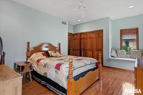 Bedroom - 3620 Melissa Dr, Springfield, IL 62711 photo 10 of 13