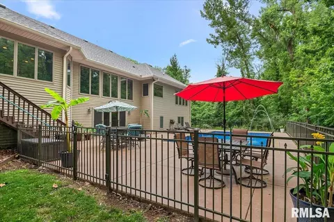 Exterior - 3620 Melissa Dr, Springfield, IL 62711 photo 7 of 13