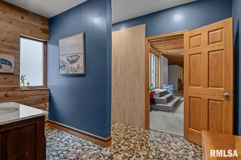 Entry Way - 3620 Melissa Dr, Springfield, IL 62711 photo 3 of 3