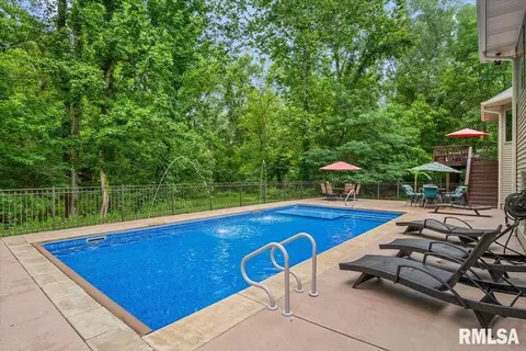 Exterior - 3620 Melissa Dr, Springfield, IL 62711 photo 9 of 13