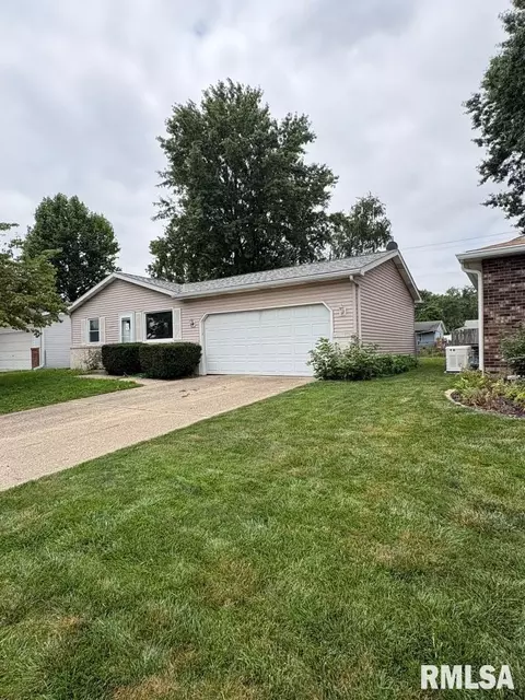 Other - 2043 Scarborough Rd, Springfield, IL 62702 photo 3 of 9