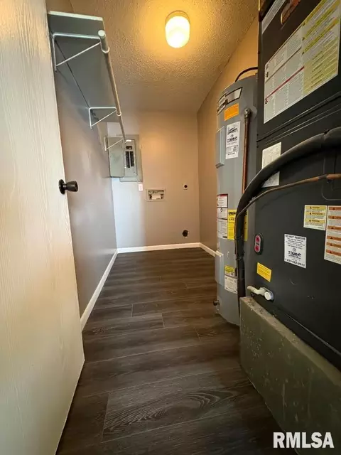 Other - 2043 Scarborough Rd, Springfield, IL 62702 photo 4 of 9