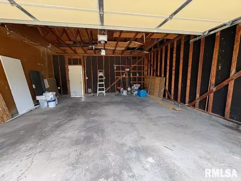 Other - 2043 Scarborough Rd, Springfield, IL 62702 photo 9 of 9