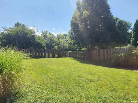 Exterior - 404 Treeline Ln, Springfield, IL 62703 photo 8 of 13