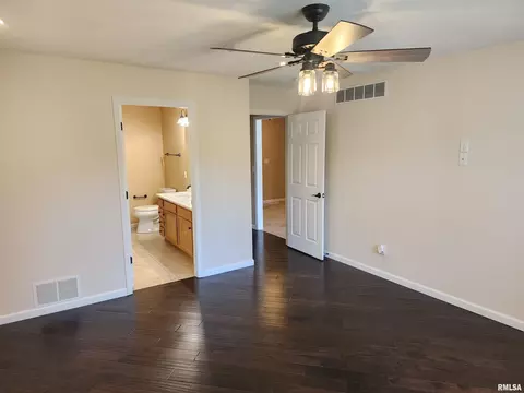Bedroom - 404 Treeline Ln, Springfield, IL 62703 photo 2 of 8