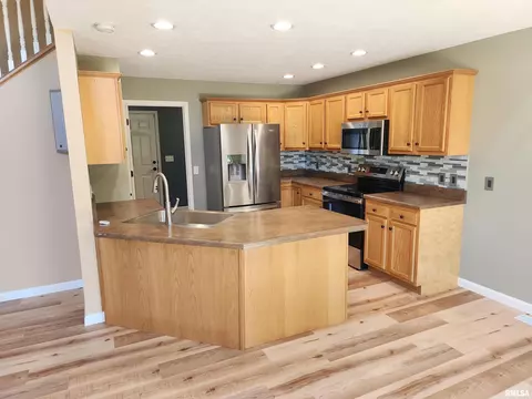 Kitchen - 404 Treeline Ln, Springfield, IL 62703 photo 1 of 5