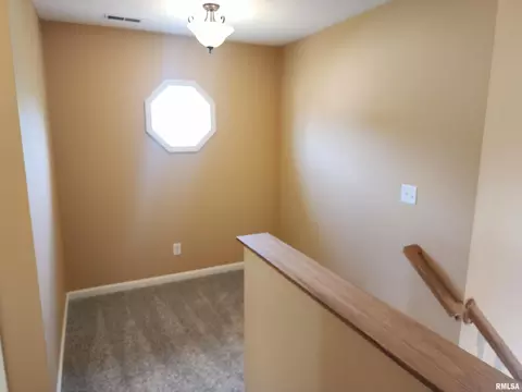 Entry Way - 404 Treeline Ln, Springfield, IL 62703 photo 2 of 2
