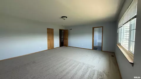 Bedroom - 304 Aster Dr, Minooka, IL 60447 photo 3 of 9