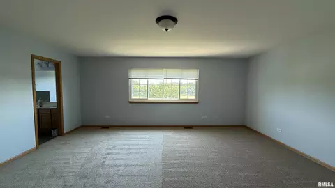 Bedroom - 304 Aster Dr, Minooka, IL 60447 photo 2 of 9