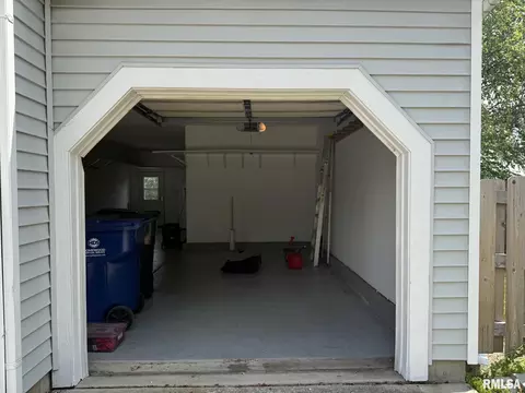 Other - 304 Aster Dr, Minooka, IL 60447 photo 5 of 35