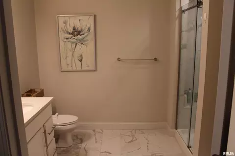 Bath - 3418 Telford Dr, Springfield, IL 62711 photo 1 of 5