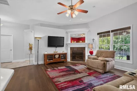 5303 Biltmore Dr, Springfield, IL 62711 photo 8