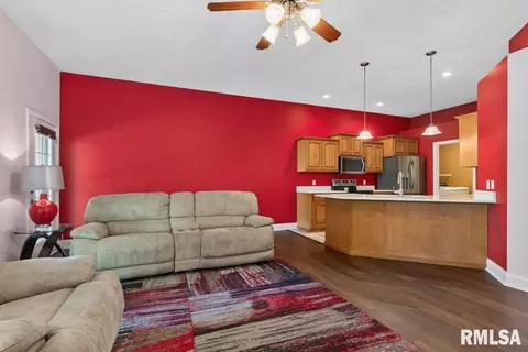 5303 Biltmore Dr, Springfield, IL 62711 photo 3