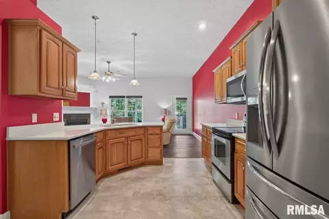 5303 Biltmore Dr, Springfield, IL 62711 photo 5