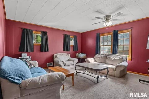 Other - 2212 S Pasfield St, Springfield, IL 62704 photo 6 of 15