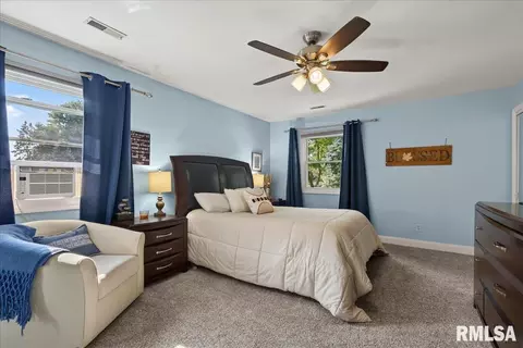 Bedroom - 45 Longview Dr, Springfield, IL 62712 photo 1 of 6
