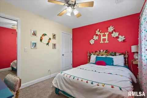 Bedroom - 45 Longview Dr, Springfield, IL 62712 photo 6 of 6