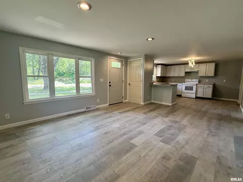Living - 204 E Adams St, Abingdon, IL 61410 photo 3 of 3