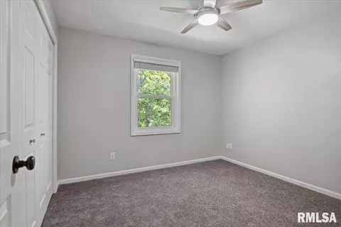 Bedroom - 408 Golf Rd, Springfield, IL 62704 photo 4 of 10