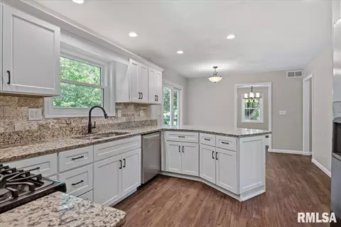 Kitchen - 408 Golf Rd, Springfield, IL 62704 photo 5 of 5