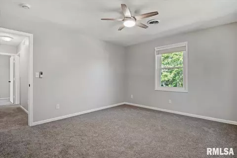 Bedroom - 408 Golf Rd, Springfield, IL 62704 photo 7 of 10