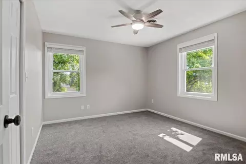 Bedroom - 408 Golf Rd, Springfield, IL 62704 photo 8 of 10