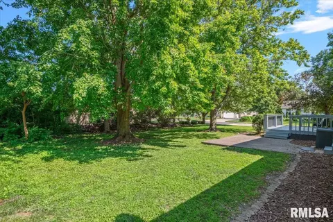 Exterior - 408 Golf Rd, Springfield, IL 62704 photo 9 of 10
