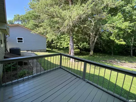 Exterior - 315 E Hickory St, Thayer, IL 62689 photo 7 of 7