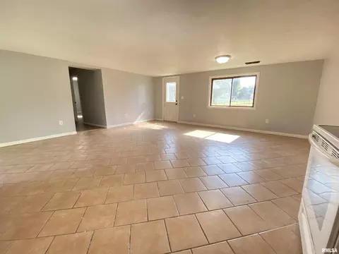 Living - 315 E Hickory St, Thayer, IL 62689 photo 2 of 2