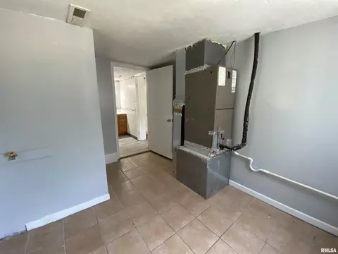 Bedroom - 315 E Hickory St, Thayer, IL 62689 photo 9 of 9