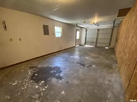 Other - 315 E Hickory St, Thayer, IL 62689 photo 4 of 4
