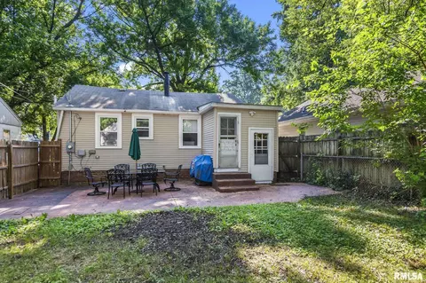 Exterior - 2517 Holmes Ave, Springfield, IL 62704 photo 6 of 6