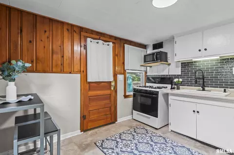 Other - 2517 Holmes Ave, Springfield, IL 62704 photo 3 of 11