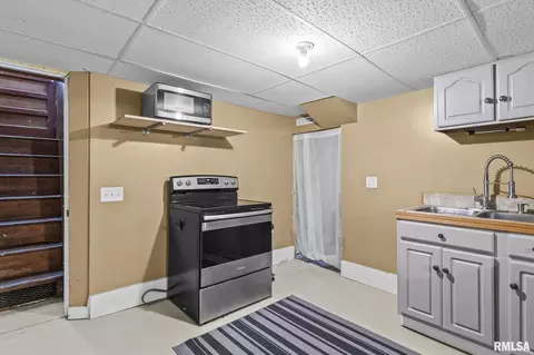 Other - 2517 Holmes Ave, Springfield, IL 62704 photo 5 of 11
