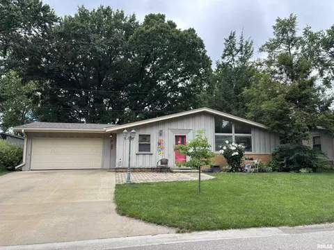 Exterior - 17 Lambert Ln, Springfield, IL 62704 photo 2 of 3