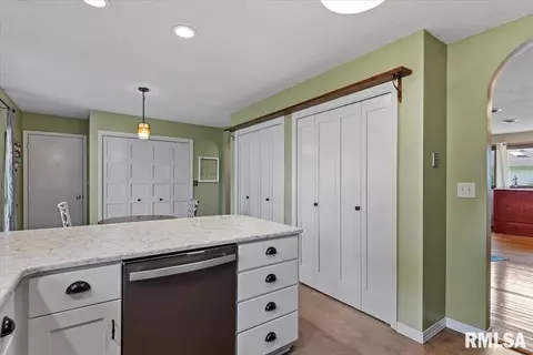 Other - 4 Red Oak Ln, Springfield, IL 62712 photo 10 of 16