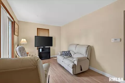 Other - 2827 S Walnut St, Springfield, IL 62704 photo 1 of 4