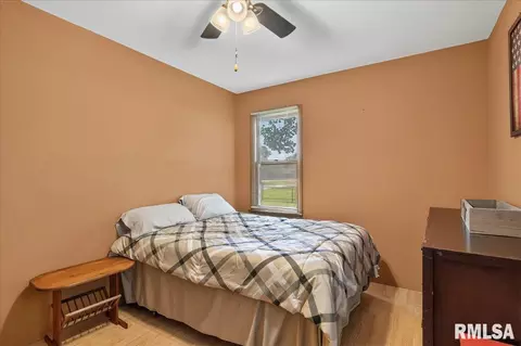 Bedroom - 2827 S Walnut St, Springfield, IL 62704 photo 3 of 3