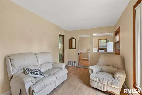 Other - 2827 S Walnut St, Springfield, IL 62704 photo 3 of 4
