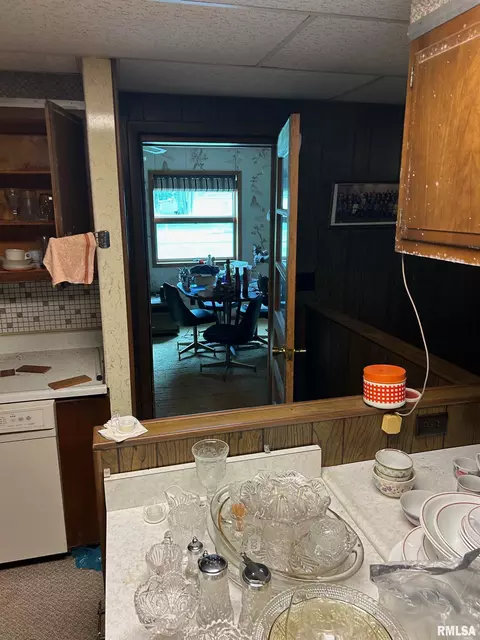 Dining - 121 E Front St, Nokomis, IL 62075 photo 1 of 1