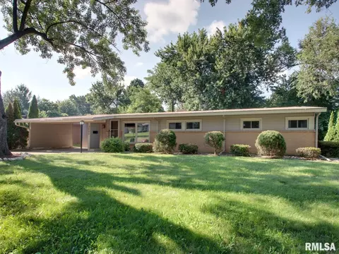 3000 Lincoln Hl SE, Quincy, IL 62301
