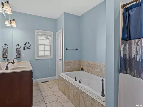 5300 Crane Dr, Springfield, IL 62711 photo 25