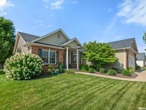 5300 Crane Dr, Springfield, IL 62711 photo 5