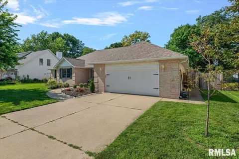 3801 Tamarak Dr, Springfield, IL 62712 photo 3