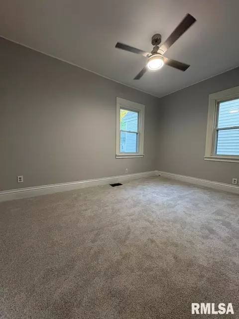 Bedroom - 1417 S State St, Springfield, IL 62704 photo 2 of 6