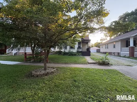Exterior - 1417 S State St, Springfield, IL 62704 photo 3 of 11