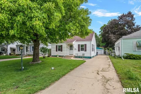 Exterior - 2924 S 3rd St, Springfield, IL 62703 photo 7 of 8