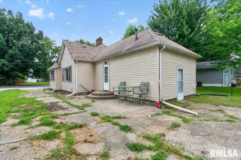 134 Stoddard St, Virden, IL 62690 photo 26